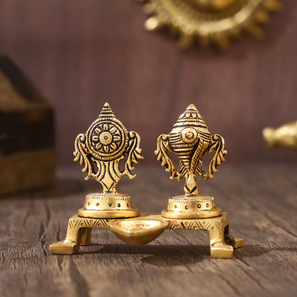 BRASS SHANKH CHAKRA WITH DIYA (3 INCH)