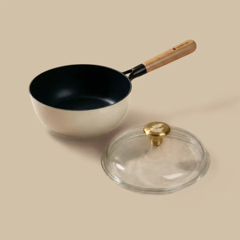 No. 7 Enamel Cast Iron Sauce Pan (1.3L)