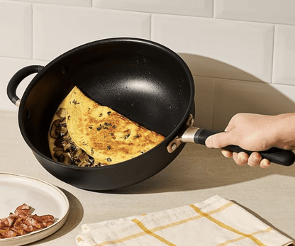 Meyer Accent Series Hard Anodized + Nonstick Open Frying Pan/Skillet with Silicone Handles / Gas and Induction Suitable/ 3mm Thickness, 20cm/2 litres, Matte Black