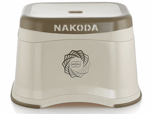 नाकोडा नेक्सन स्क्वायर प्लास्टिक बाथरूम पटला/बैठने के लिए स्टूल, घर और रसोई के लिए मज़बूत सपोर्ट वाला बहुउद्देशीय स्टूल, रंग भिन्न हो सकता है