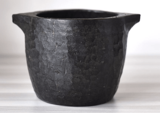 SEASONED SOAPSTONE COOK POTS