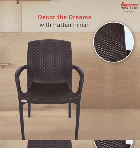 घर, बाहर और बगीचे के लिए सुप्रीम टेक्सास प्लास्टिक कुर्सियाँ (4 का सेट, ग्लोबस ब्राउन) 