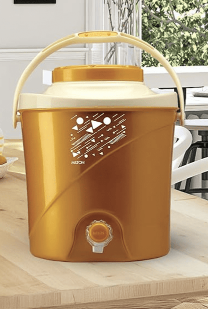 மில்டன் கூல் ஸ்டாலியன் 5 இன்சுலேட்டட் பிளாஸ்டிக் வாட்டர் ஜக், 4.7 லிட்டர், 1 பீஸ் 