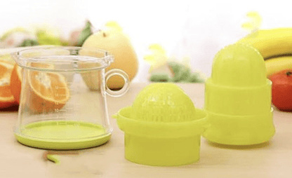 Juicy Machine Handmade Mini Baby Easy Fruit Juice Juicer