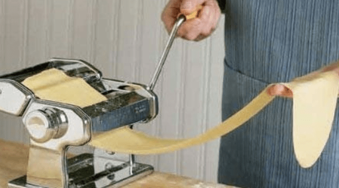 pasta maker machine Pasta Machine, 150 Roller Manual Noodles Makers with 7 Adjustable Thickness Setting, 2 Size Stainless Cutter, Clamp, and Hand Crank, Perfect for Homemade Spaghetti Lasagna or Dumpling Skin Pasta Maker Pasta Maker