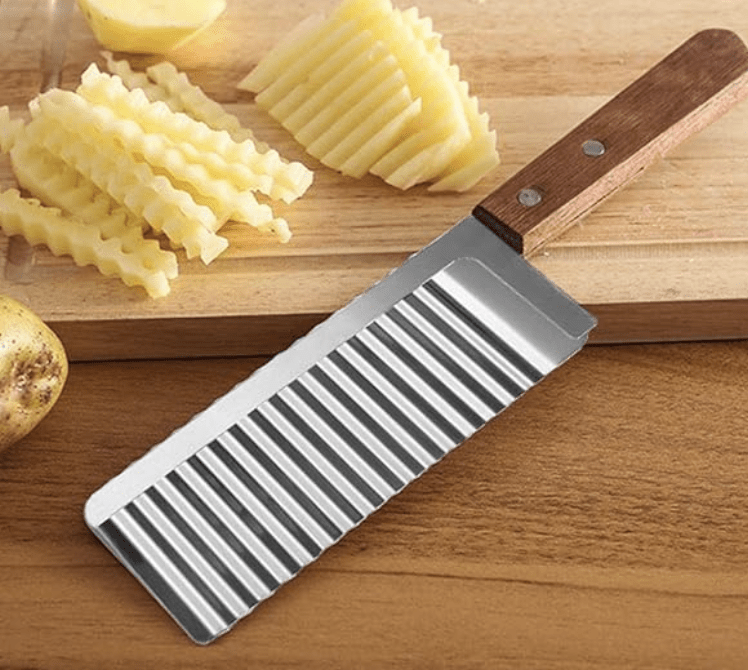 Stainless Steel Wide Crinkle Cutter, Vegetable Salad Chopping Knife Tool Accessories,Cutting Tool French Fry Slicer, Wooden Handle Vegetable Salad Chopper Knife