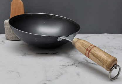 PURE IRON WOK WITH WOODEN HANDLE