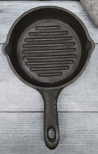 வார்ப்பிரும்பு மினி வட்ட கிரில் பான் (6"/17செ.மீ)