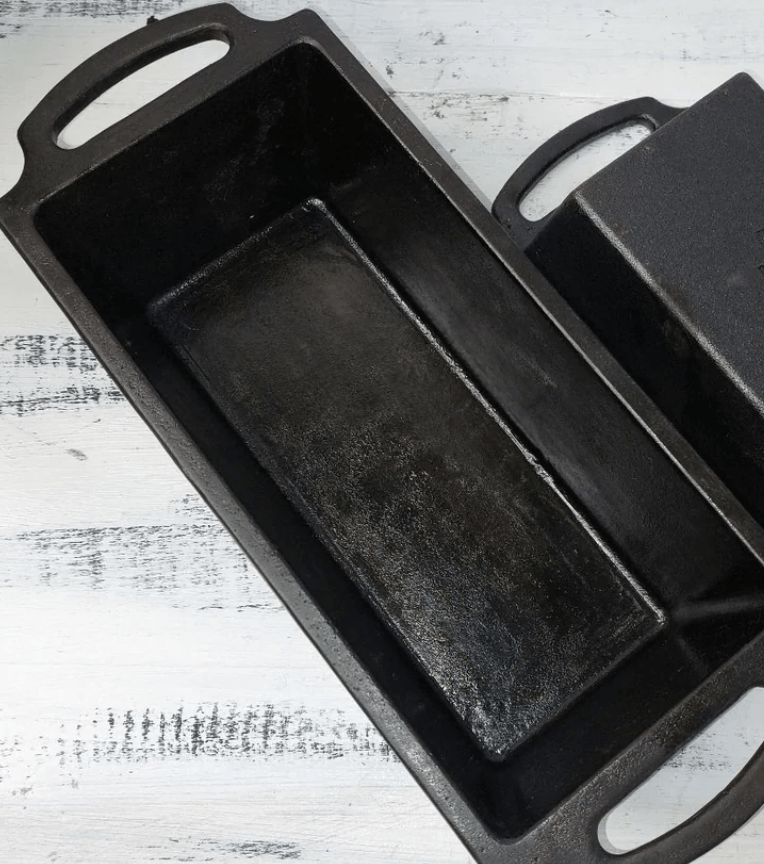 வார்ப்பிரும்பு ரொட்டி பான் - பேக்கிங் தட்டு