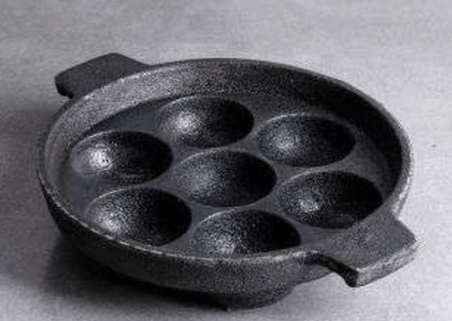 CAST IRON KUZHI PANIYARAKAL (PADDU-APPE TAWA)
