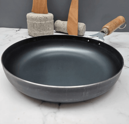PURE IRON FRY PAN