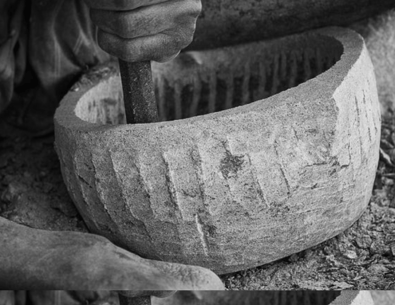 SOAPSTONE COOKWARE KALCHATTI (TREATED)-2