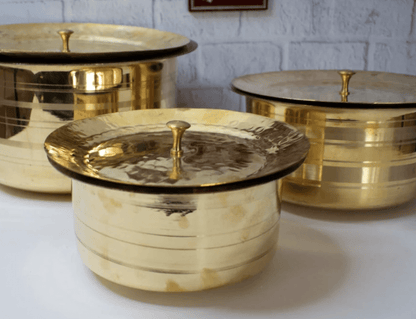 பித்தளை தூத்வாலா பாட்டீலா (டோபியா-சட்டி-பகோனா-பானைகள்)