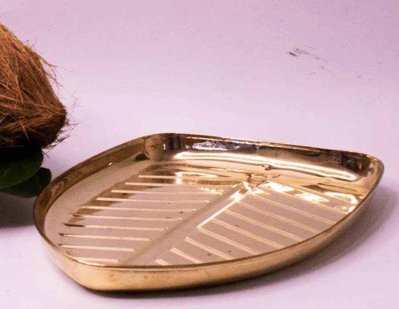 BRASS BANANA LEAF PLATE SMALL-2