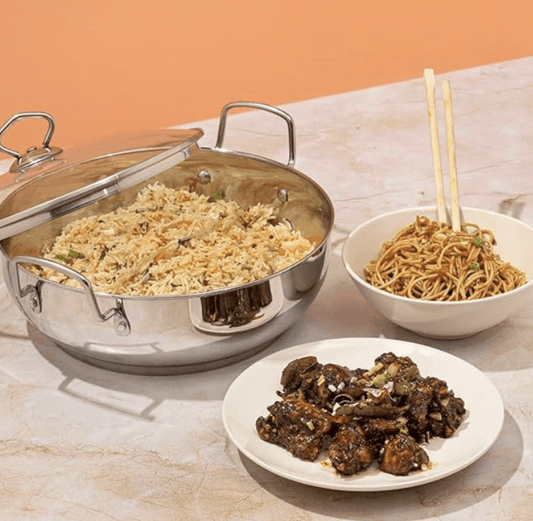 विनोद स्टेनलेस स्टील कढ़ाई ग्लास ढक्कन के साथ - 2.7 लीटर, 24 सेमी | अतिरिक्त मोटा, SAS भारी तली | खाना पकाने के लिए कढ़ाई | इंडक्शन और गैस बेस | 2 साल की वारंटी - सिल्वर 