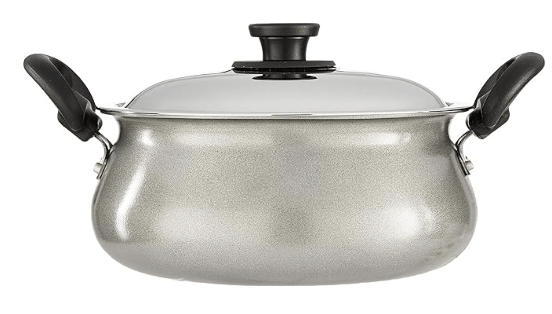 Pigeon by Stovekraft Aluminium Non-Stick Gravy Pot with Lid, 3 Litres (Red)