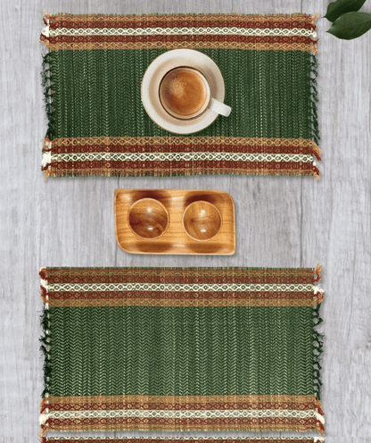 Handmade Dining Table Mats in Green (Set of 2/4/6) | Eco Friendly Tableware Sustainably Handwoven from Natural Grass