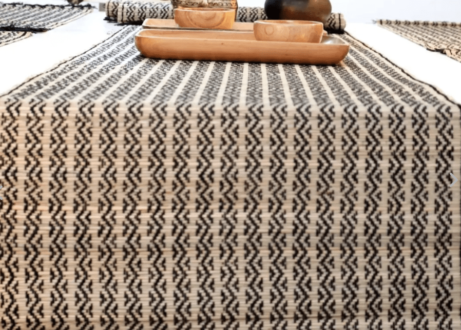 Handmade Dining Table Mats and Table Runner in Black (Set of 6/4) | Eco Friendly Tableware Sustainably Handwoven from Natural Grass