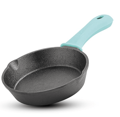 BERGNER Eco Cast Iron 15cm Skillet, Pre-Seasoned Loha Frypan, Even Heat Distributor, Retains Heat to Enhance Flavor, Comes with Silicone Sleeve, Healthy Cooking - Induction Base and Gas Stove Ready