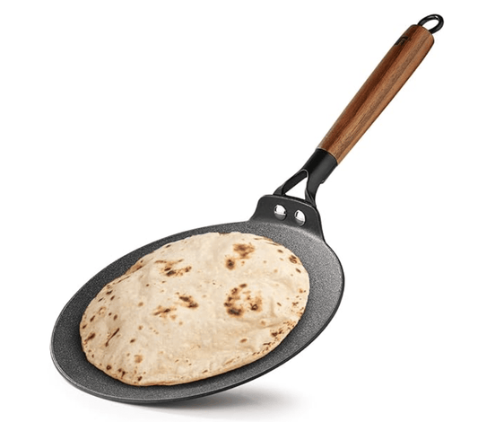 बर्गनर ओडिन 22 सेमी कास्ट आयरन रोटी तवा लकड़ी के लेपित हैंडल के साथ, लोहा रोटी तवा, चपाती/रोटी/पराठे के लिए, जंग रोधी और हल्का आयरन, इनेमल फ़िनिश - इंडक्शन बॉटम और गैस स्टोव रेडी 