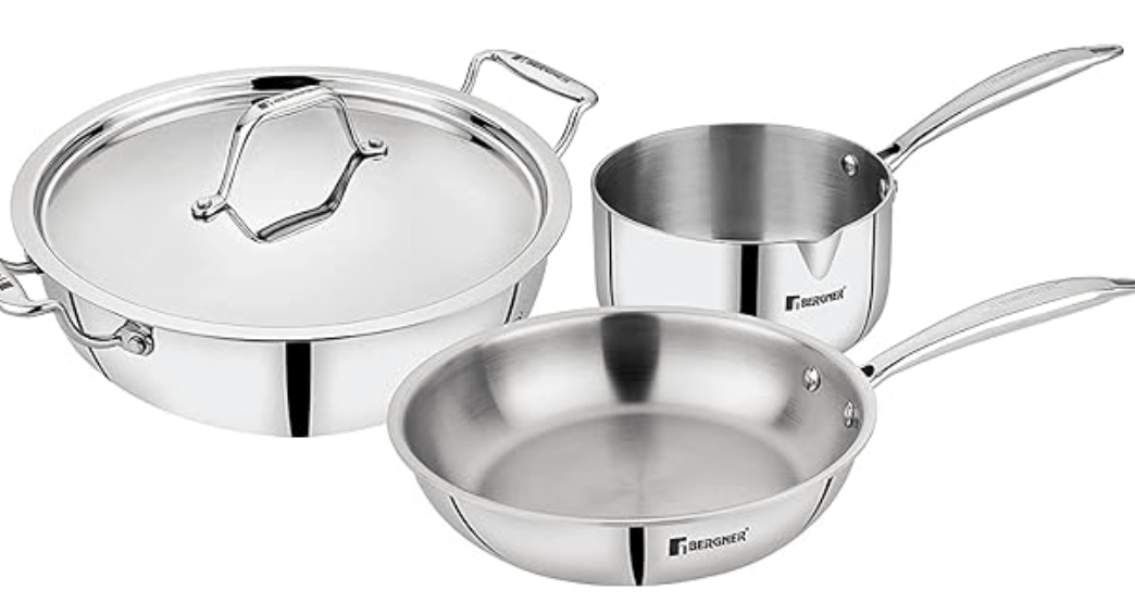 बर्गनर अर्जेन्ट ट्रिपली स्टेनलेस स्टील 4 पीस कुकवेयर सेट, 16 सेमी / 1 लीटर सॉस पैन, 24 सेमी / 2.5 लीटर कढ़ाई ढक्कन के साथ और 22 सेमी फ्राईपैन, 4 पीस कुकवेयर सेट, टिकाऊ, इंडक्शन और गैस रेडी, सिल्वर 