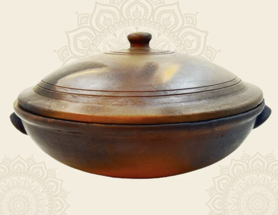 2 Liter Premium Handcrafted Clay Kadai | Handi with Lid for Cooking and Serving. Color: Black