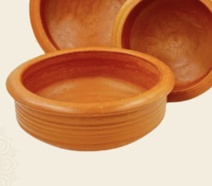 2 Liter Handcrafted Clay Pan - Perfect for Cooking and Serving. Colour: Red