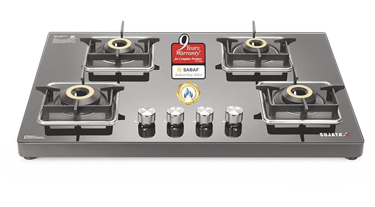 सुजाता प्रीमियम AI गैस स्टोव | 9 साल की वारंटी | गैस स्टोव 4 बर्नर ग्लास टॉप ऑटो इग्निशन, SABAF, ISI प्रमाणित, LPG और PNG कम्पैटिबल, 360° घूमने वाला पीतल गैस नोजल, जंबो पीतल बर्नर (काला) 