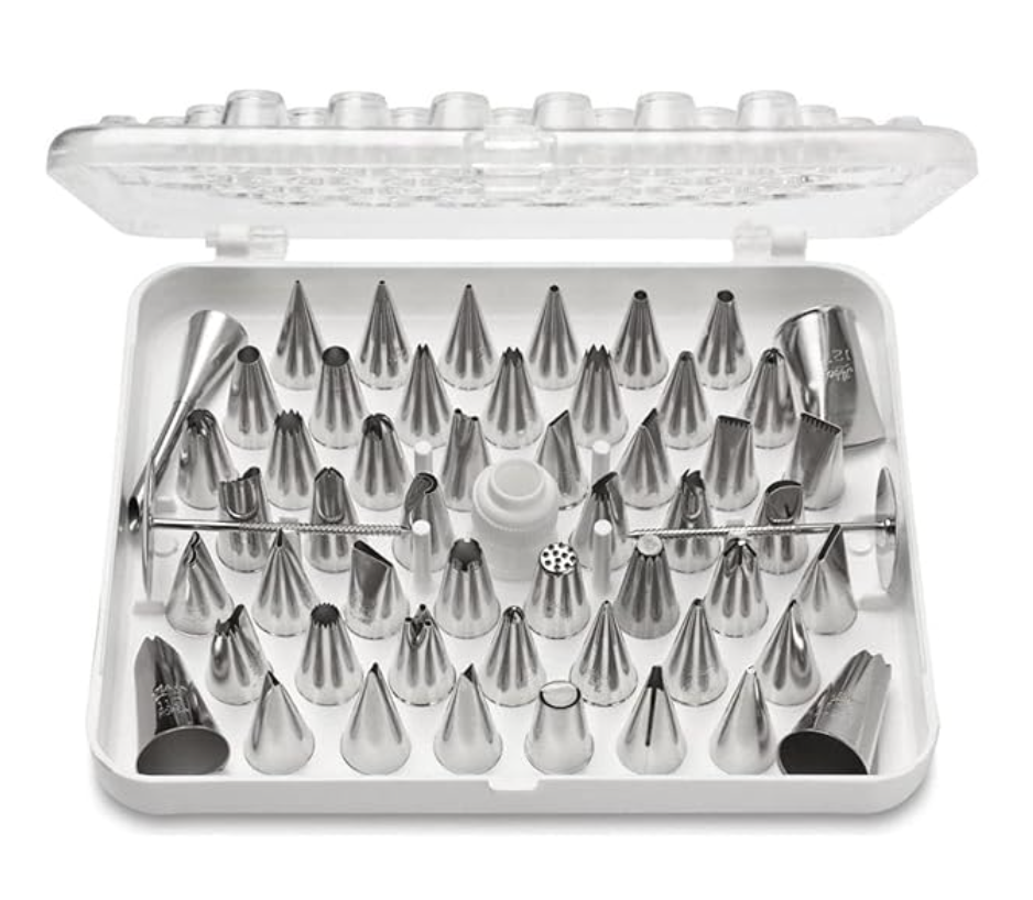 Cake Nozzle Set and Cake Nozzle Tool Used for Making Cake and Pastry Decorations