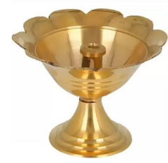 पारंपरिक पूजा और उत्सव सजावट के लिए सुरुचिपूर्ण पीतल दीया लैंप | VelanStore.com-1
