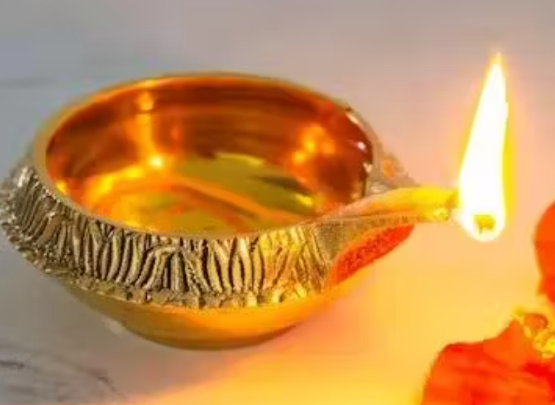 Beautiful Brass Diya Lamp for Pooja & Festive Decor