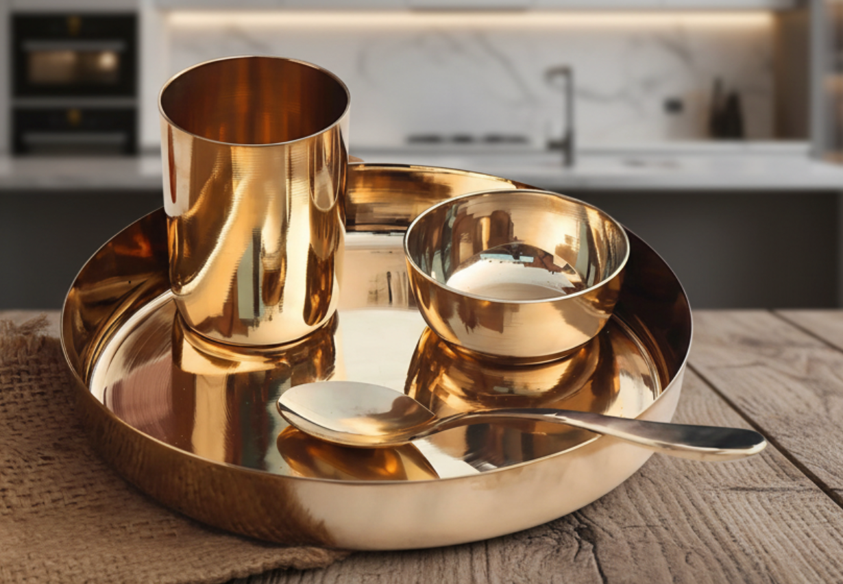 बच्चों के लिए कंसा डिनर सेट - 4 पीस का सेट