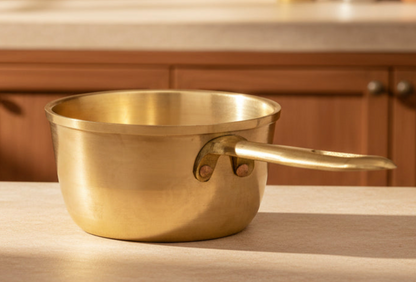 कांस्य का दूध सॉस पैन (1 लीटर)