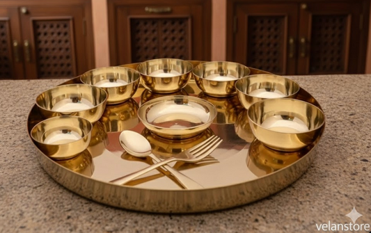 शुद्ध कांसे का बना 12 पीस का डिनर सेट - राजस्थानी थाली सेट