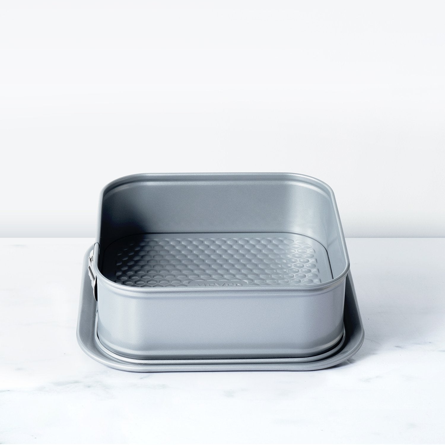 Meyer Bakemaster 23cm Square Springform Pan