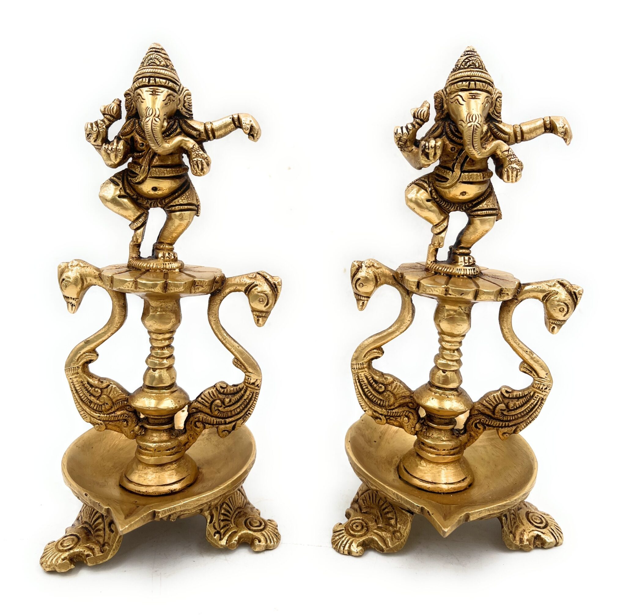 Handcrafted Brass Ganesh Diya Set, Vinayaka Deepam, Ganapati Oil Lamp, Pillaiyar Vilakku, Ganesha Idol for Pooja, Home Temple & Gift,Gold, 6.5 Inch, 1 Piece