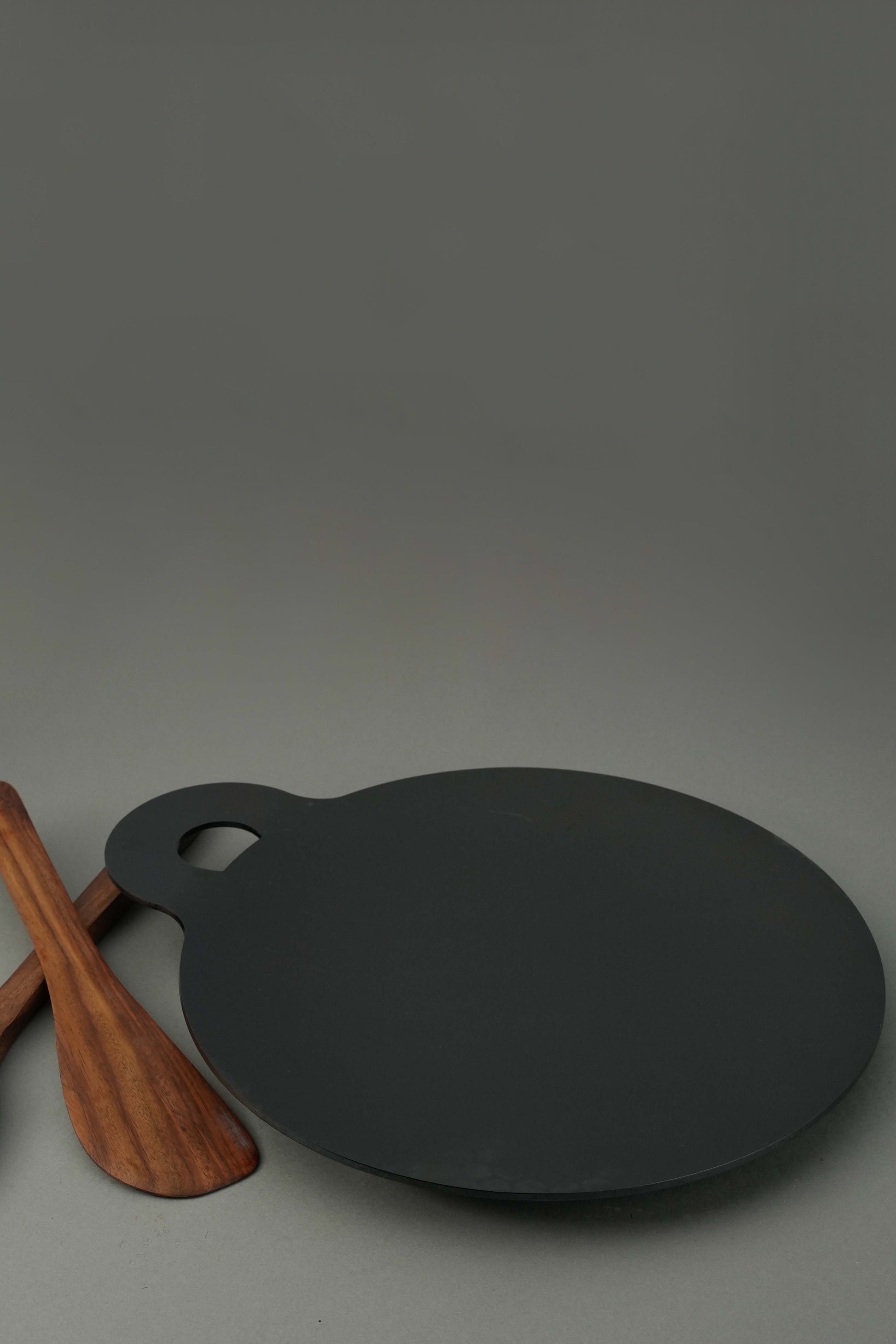 (PAPER ROAST) Pure Iron Dosa Tawa (10" Inches)+ Free Wooden Flip