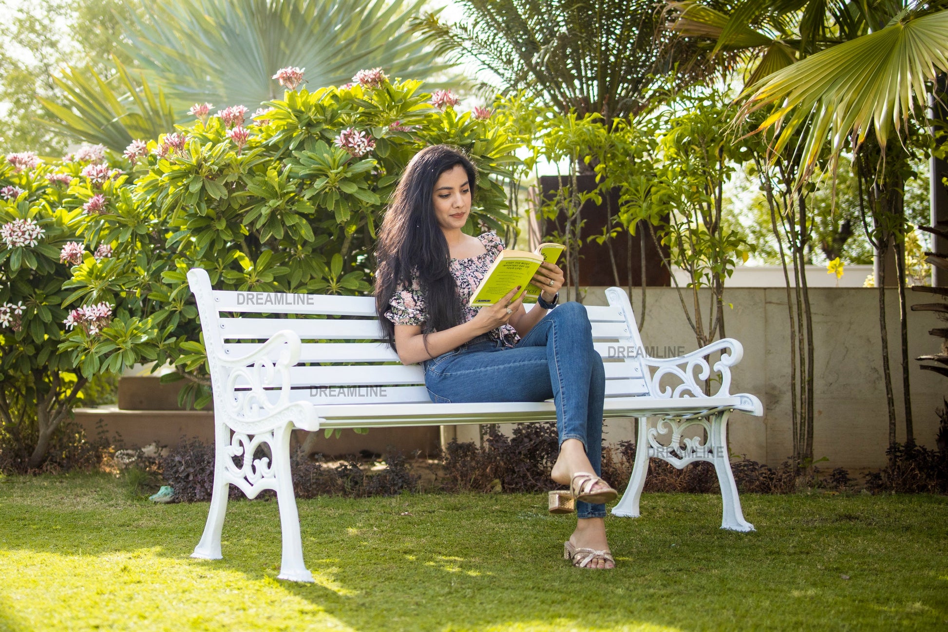 Kezia Cast Iron 3 Seater Garden Bench for Outdoor Park - (White)