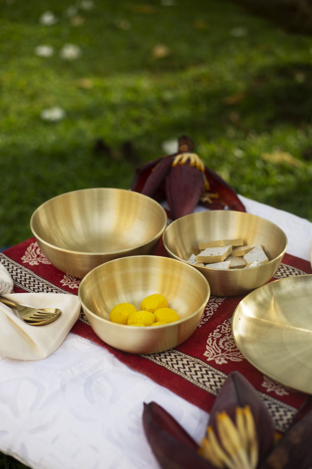 Velanstore Kansa Serving Bowls (Set of 3)