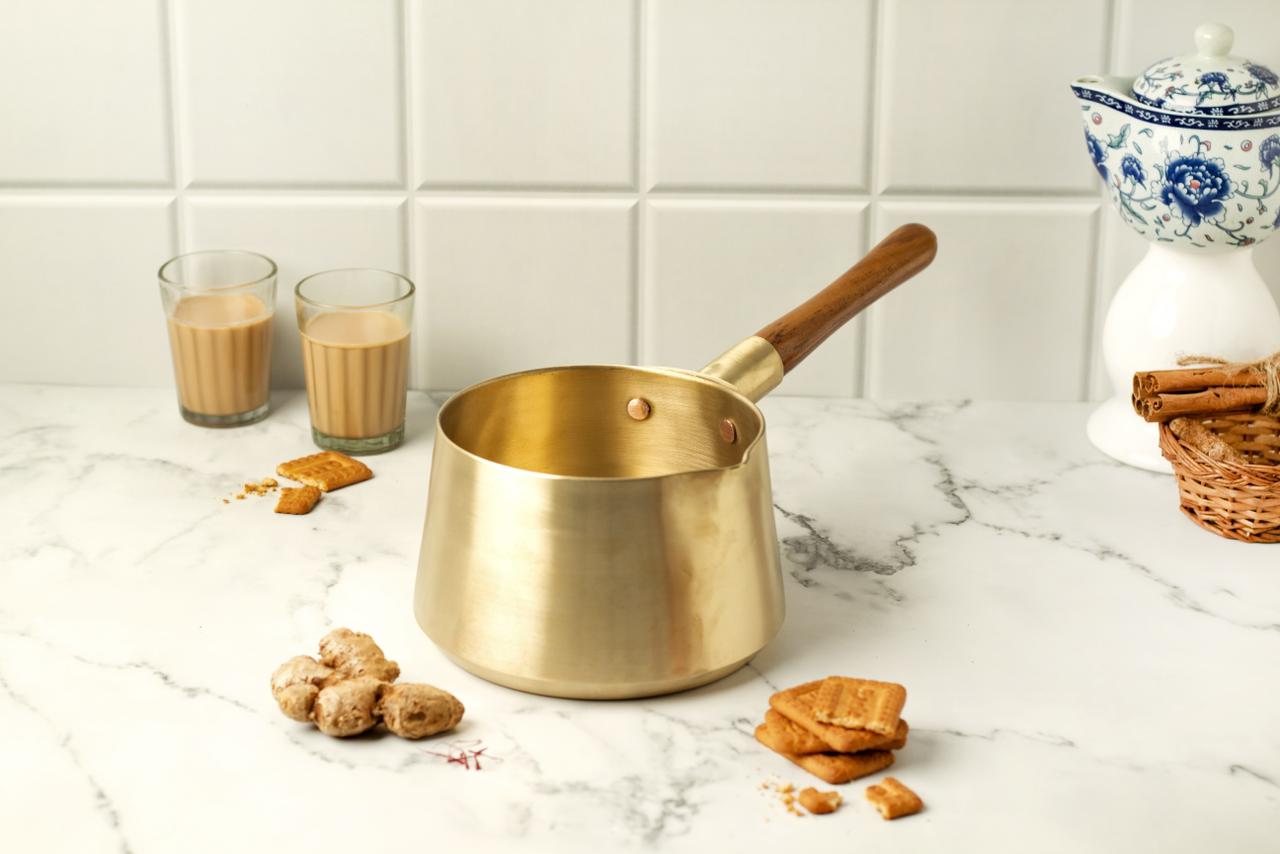 Velanstore Bronze Chai Pan with a Teak Wooden Handle