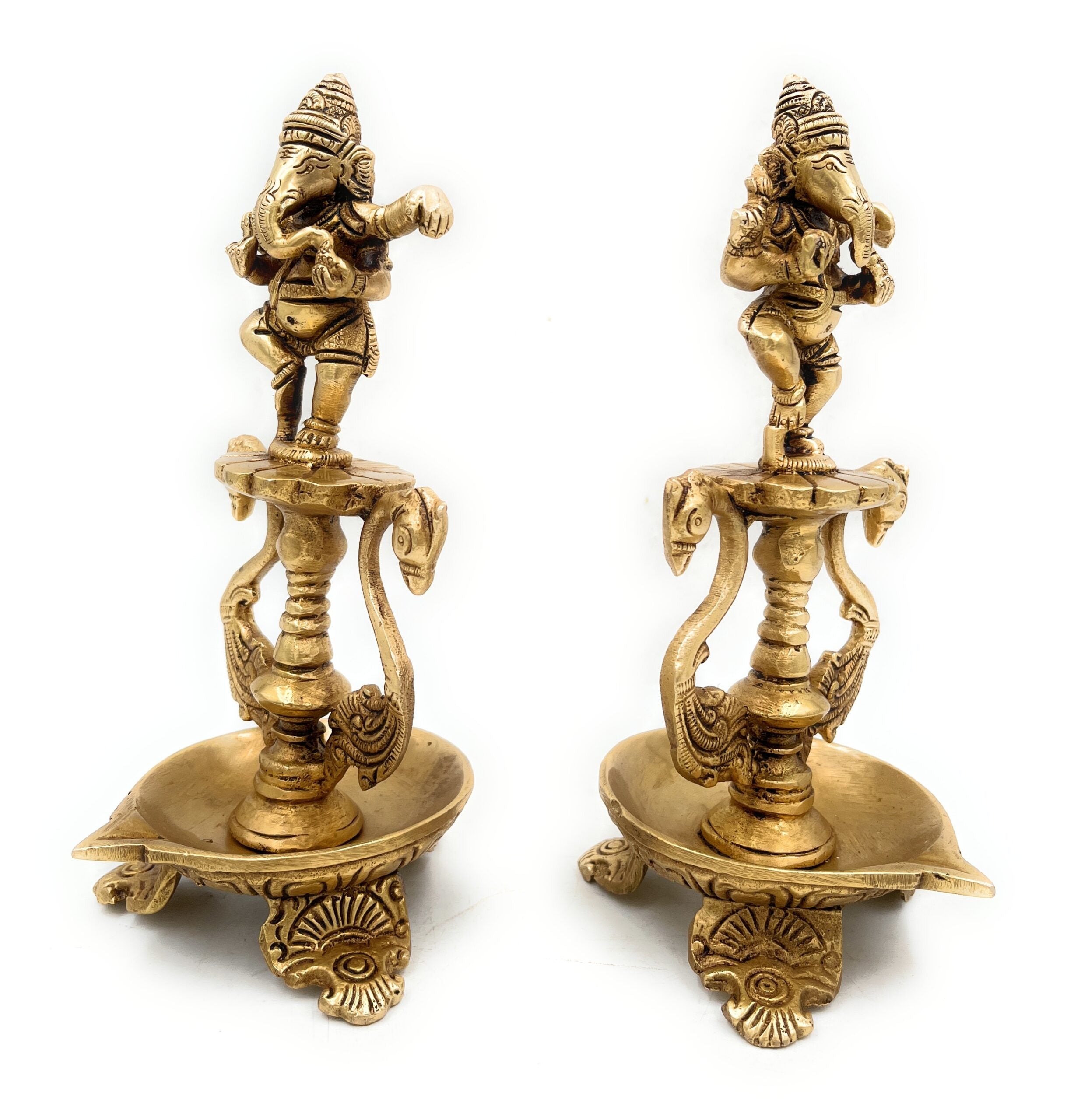 Handcrafted Brass Ganesh Diya Set, Vinayaka Deepam, Ganapati Oil Lamp, Pillaiyar Vilakku, Ganesha Idol for Pooja, Home Temple & Gift,Gold, 6.5 Inch, 1 Piece