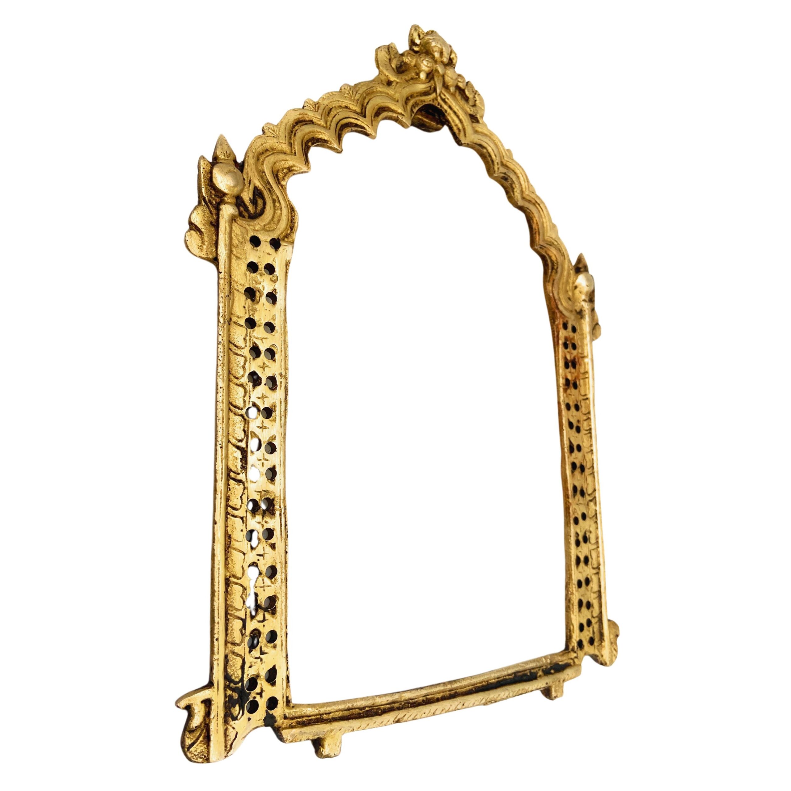 Traditional Brass Prabhavali Arch Frame | Tiruvasi Prabhamandala Prabhavalli Deity Backplate for Pooja Room & Temple Decor,Gold, 11 Inch, 1 Piece