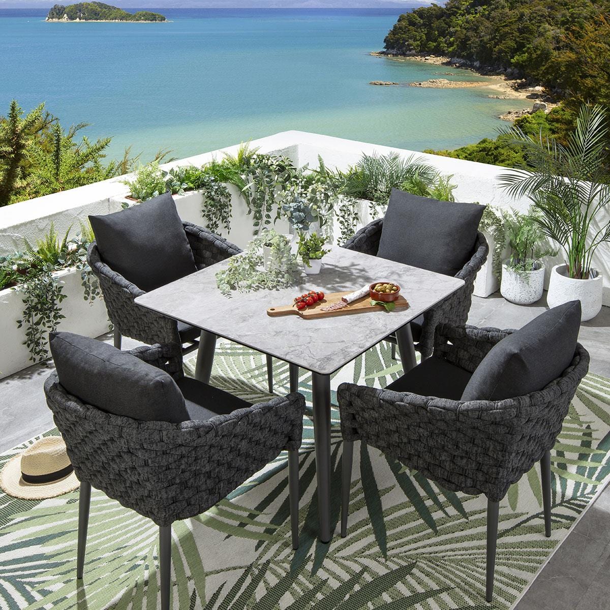 Luktro Outdoor Garden Patio Dining Set 4 Chairs and 1 Table Set Braided & Rope