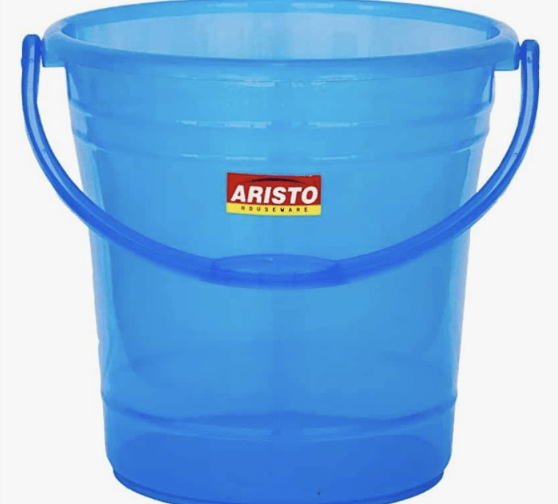 Aristo Dyna5 Plastic Bathroom Bucket - 4.7 Litre (Colour May Vary), (22(D) x 18.5 cm)