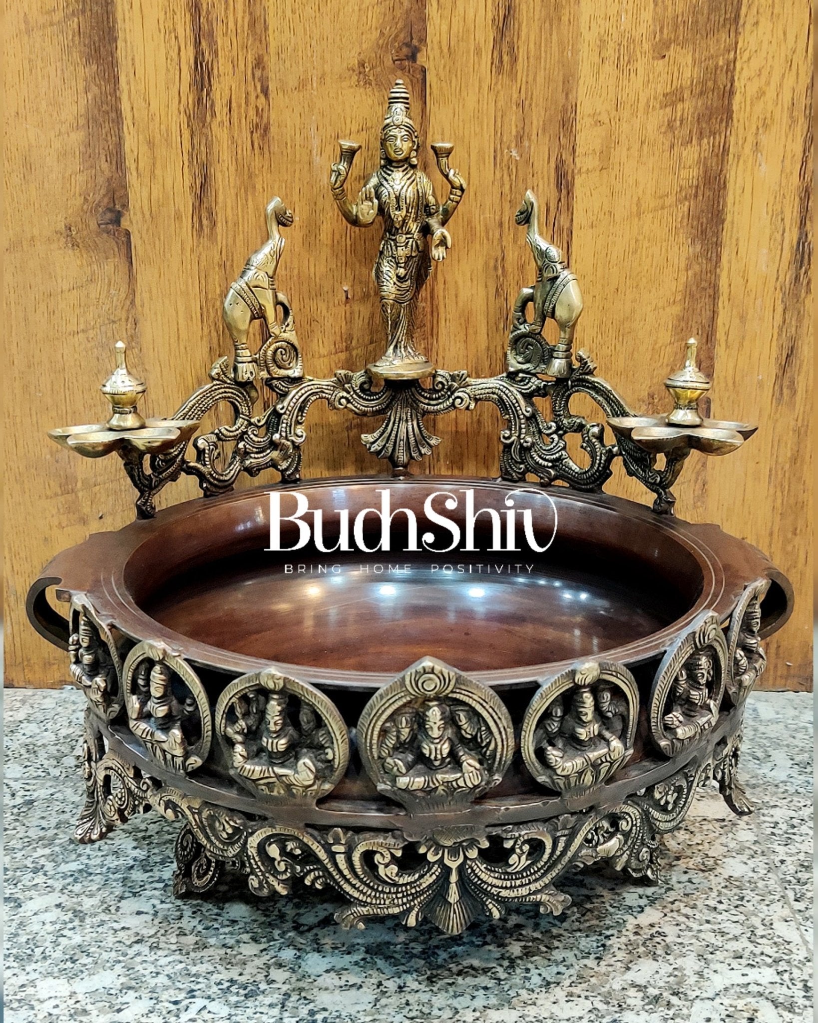 Ashtalakshmi Brass Urli with Diyas (Copper Wash)