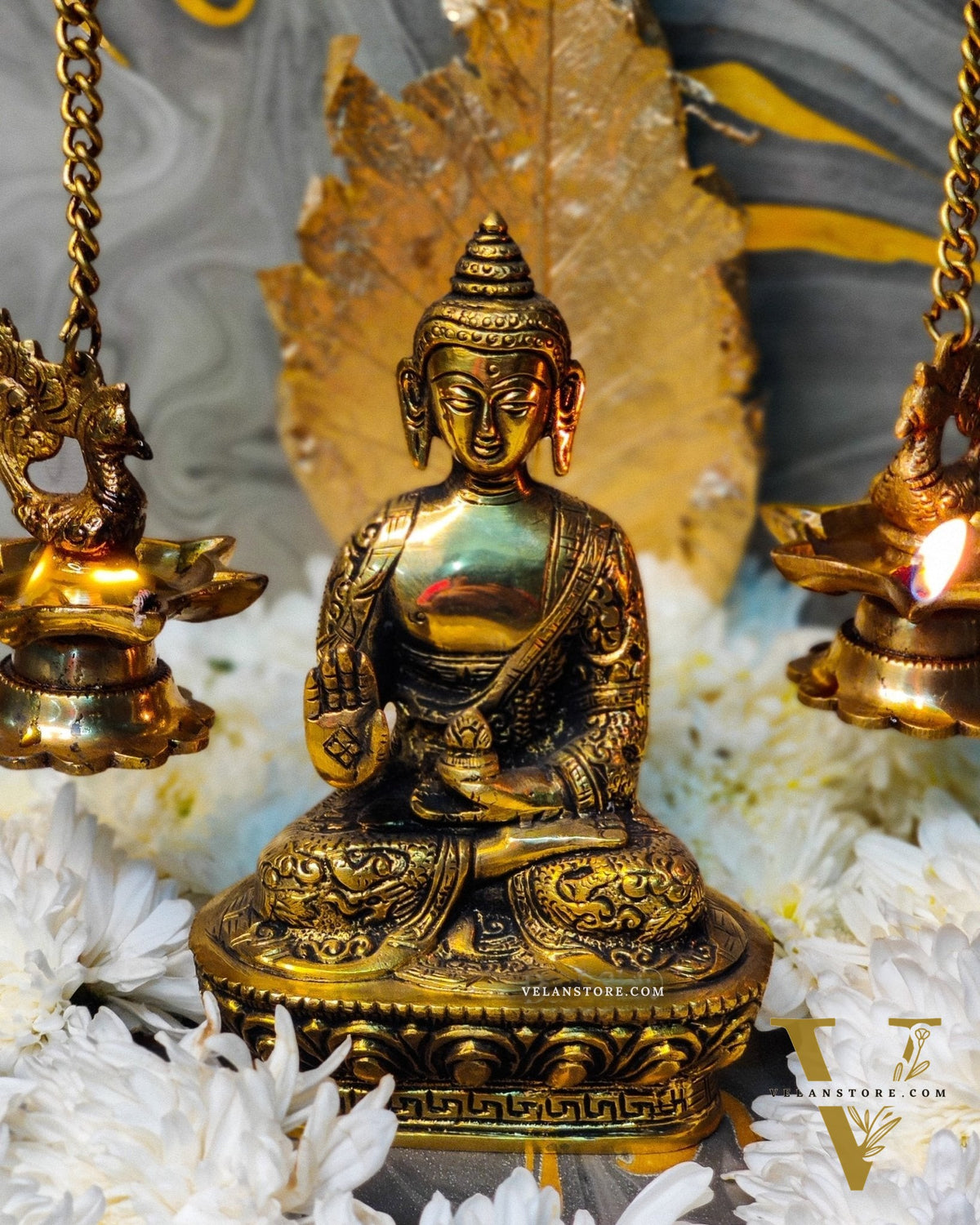 Beautiful Brass Blessing Buddha Statue | Abhaya Mudra/Aashirwaad Mudra | 7" x 4"