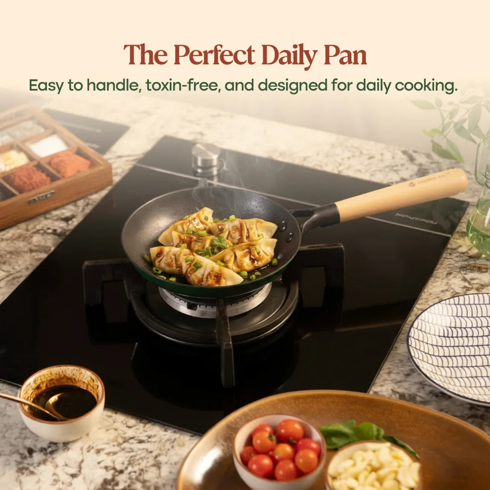 No. 8 Enamel Cast Iron Pan LITE (20cm)