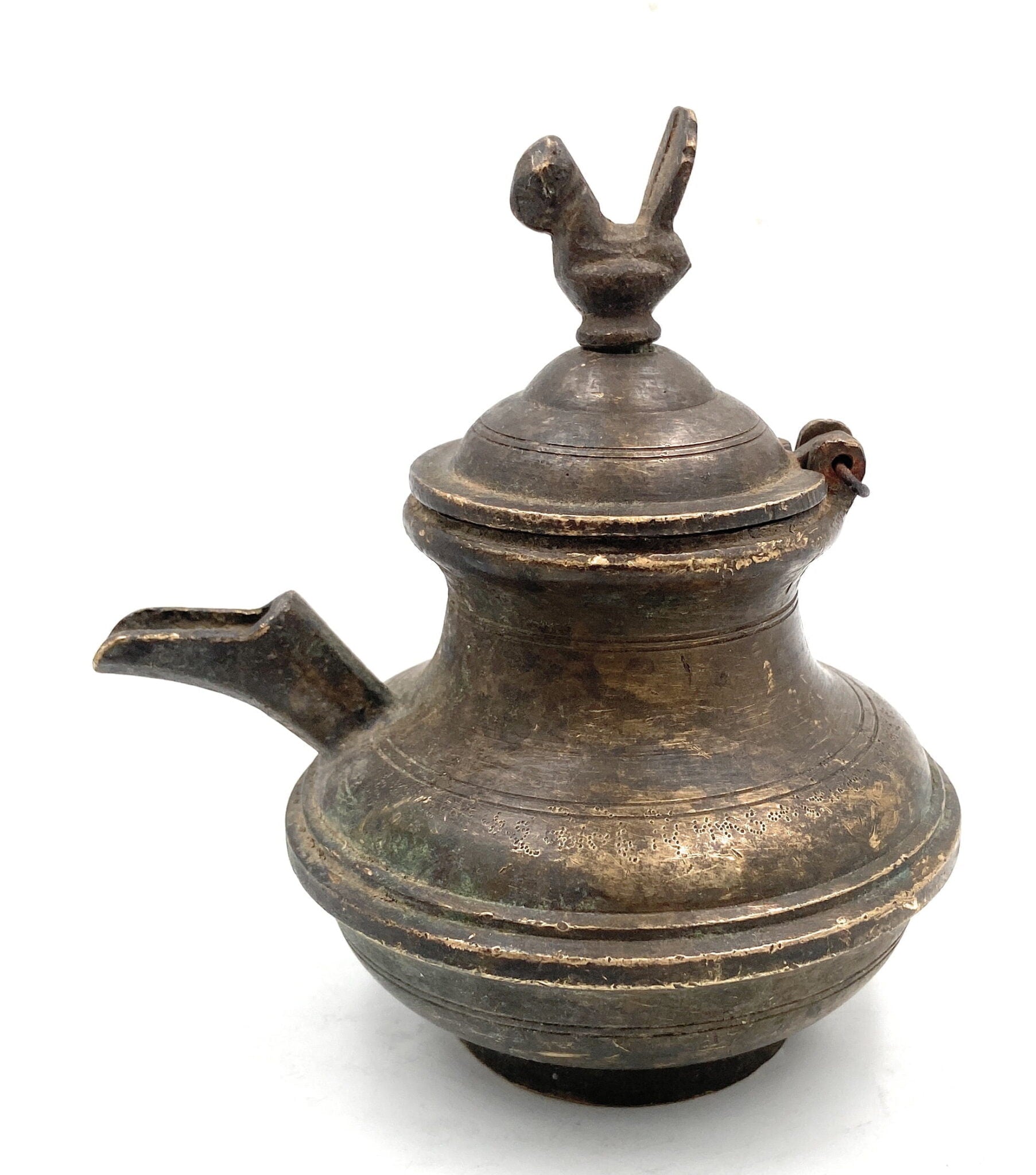 Bhunes Brass Antique Gangajali, Water Kamandal, Loota, Lota, Chambu, Lotiya, Stoup, Ganga Jali, Geedani, Gee Dani,Gold, 6 Inch, 1 Piece