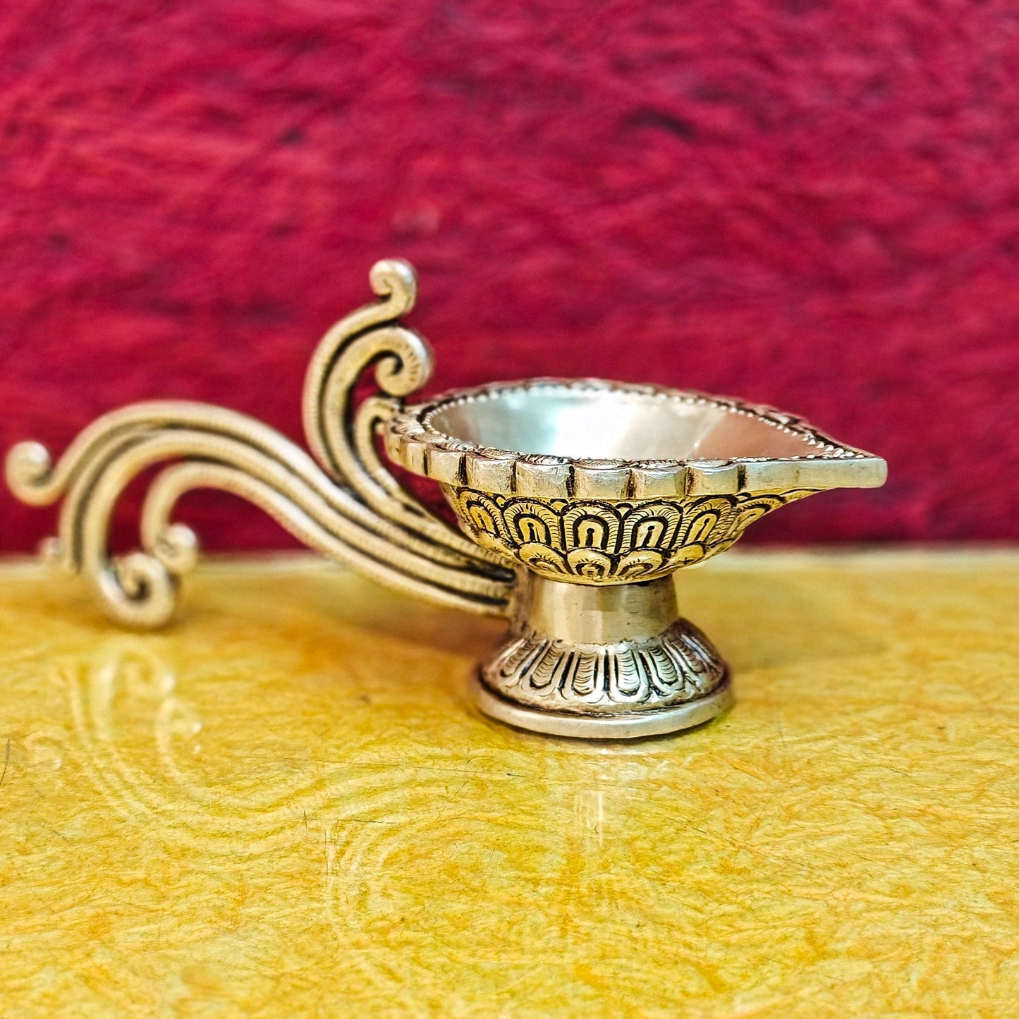 Brass aarti diya with handle