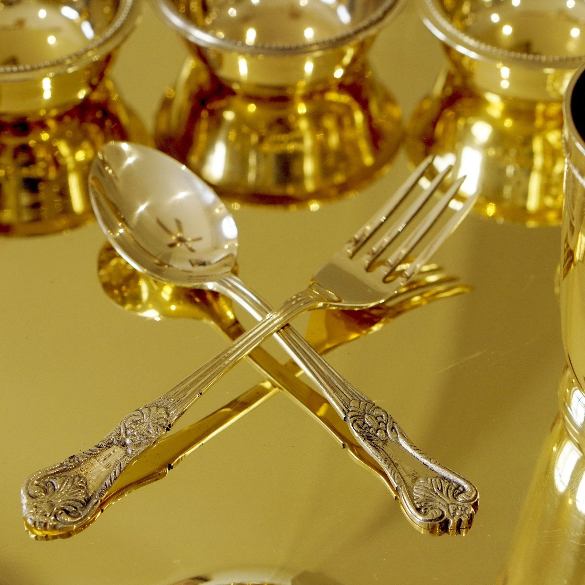 Brass Apple Dinner Set